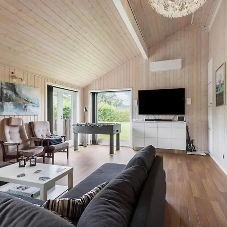 Ll210-humble-blabaervaenget-5 * Nordenbro Vesteregn